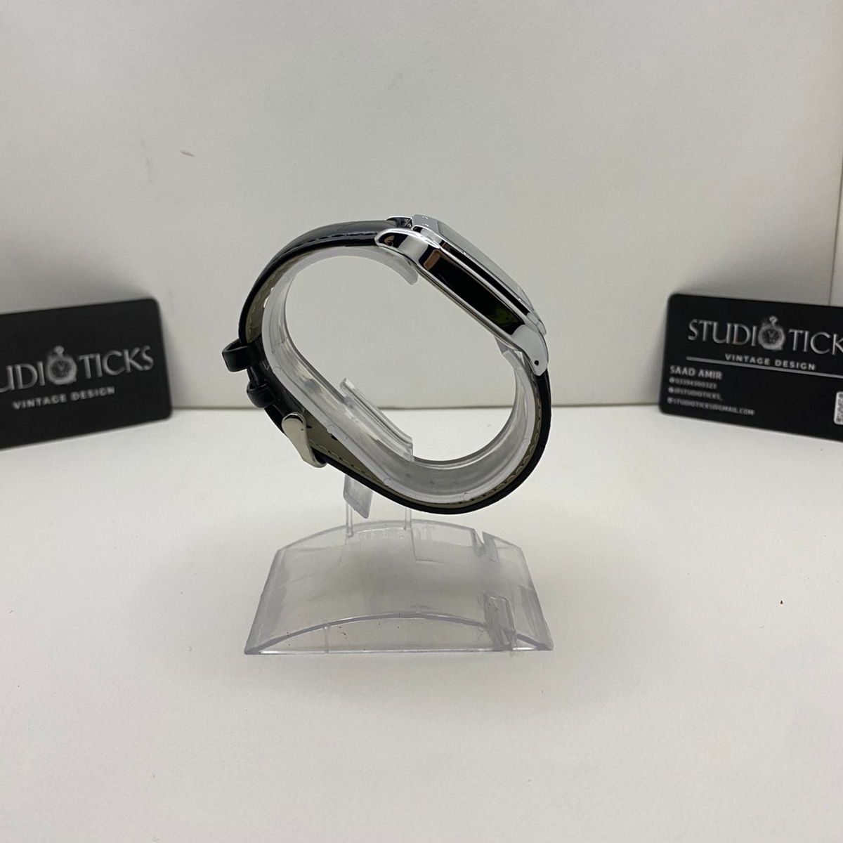 Classic Roman Dial Leather Watch - Image 2