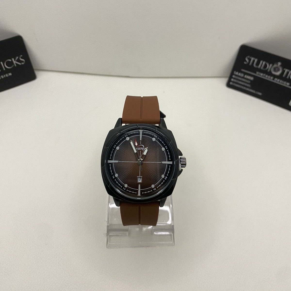 Heryi Brown Dial Sport Watch
