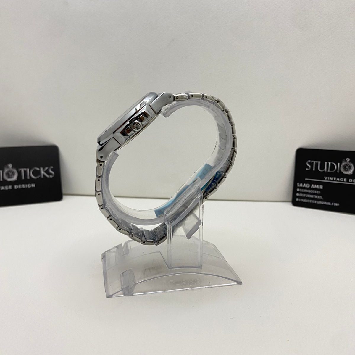 Patek Philippe Nautilus Tiffany Blue Dial - Image 2