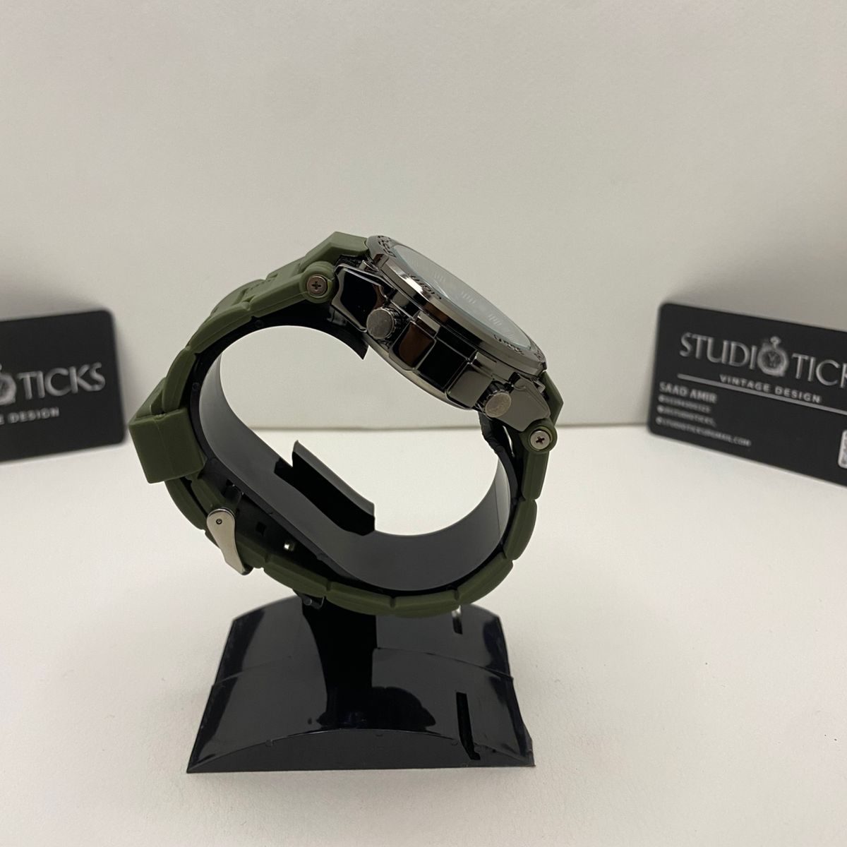 Casio Dual-Display G-Shock Watch - Image 3