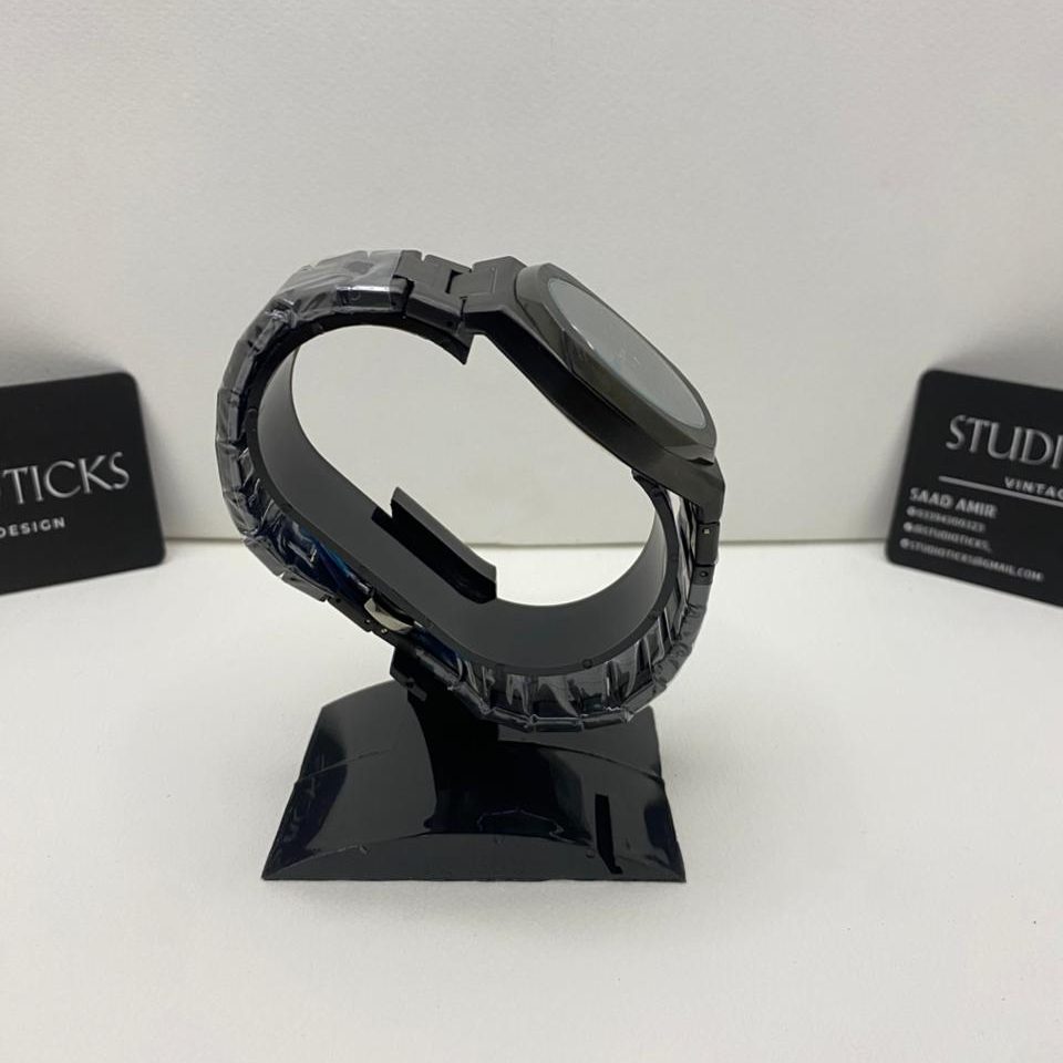 Black Dial Arabic Aura Watch - Image 3